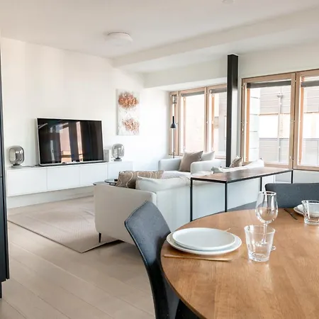 Daire 2ndhomes Glorious 1br With Sauna In Kamppi Center